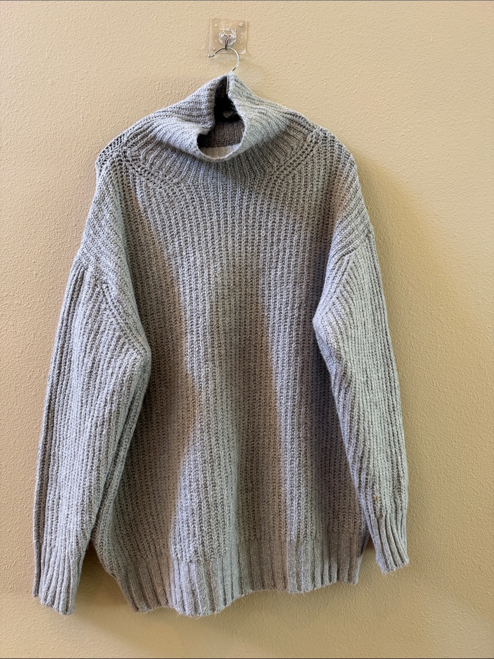 American Eagle Cozy Gray Turtleneck Ribbed Women’s Oversized Sweater